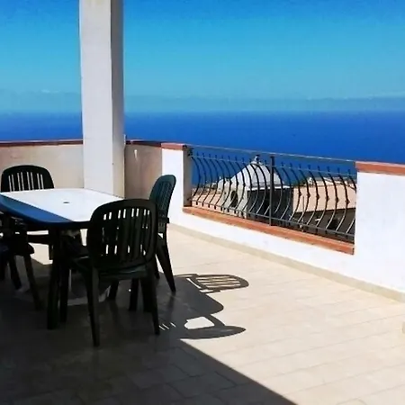 Tropea بيت للعطل